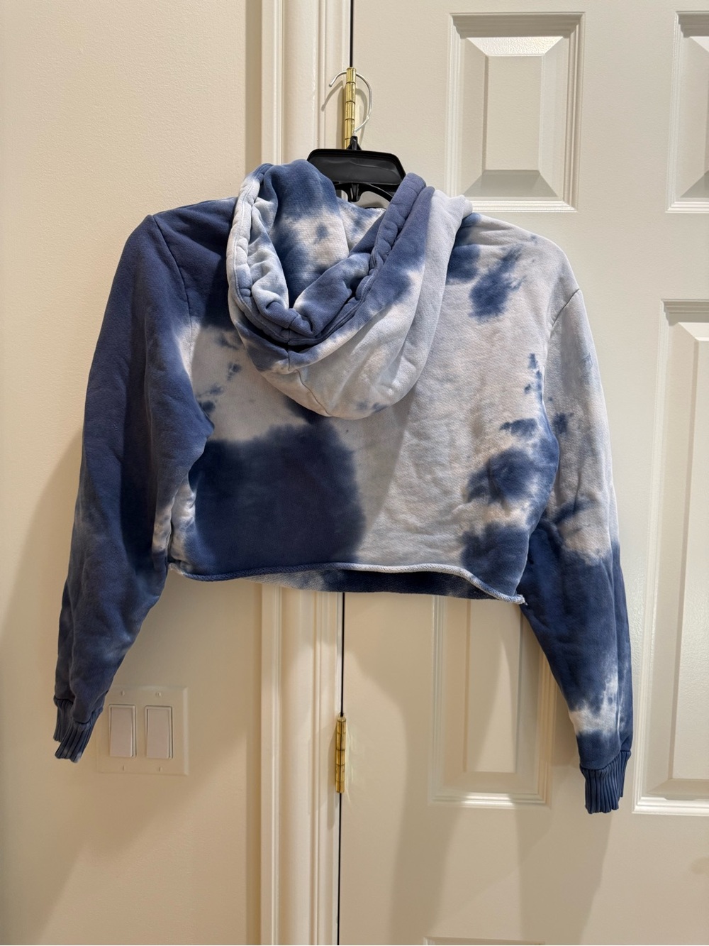 Cotton Citizen Soulcycle Cropped Tie-Dye Blue Hoodie Sweatshirt - Women's Top